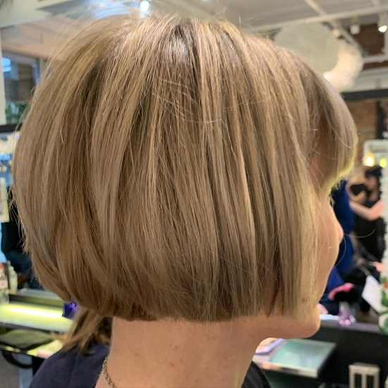 short ear length bob haircuts