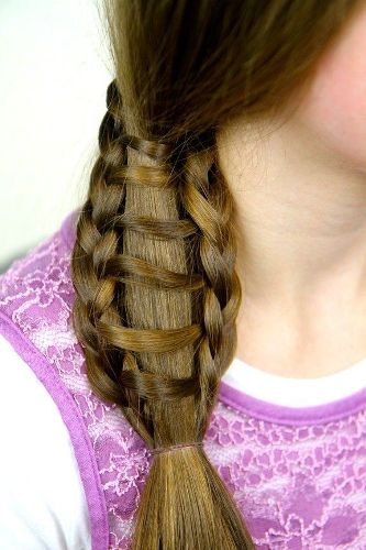 trending side ponytail