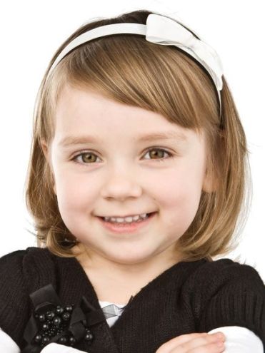 Hairstyles for little girls with short hair