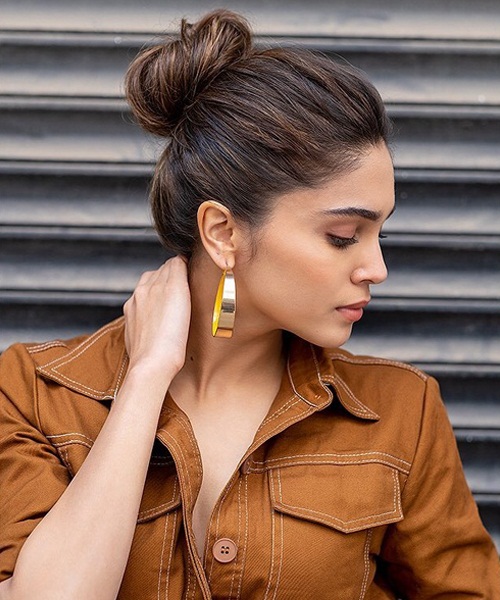 Slick Top Knot Bun
