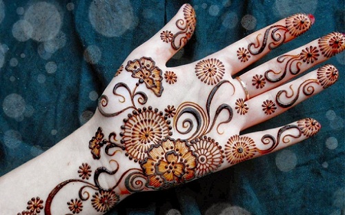 Karwa Chauth Mehndi Design