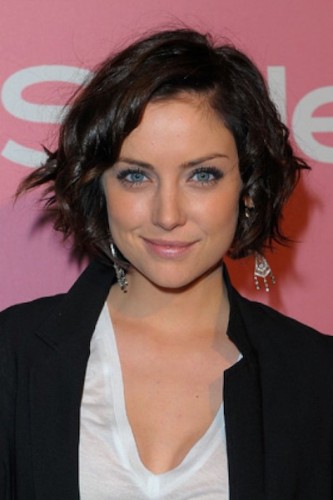 wavy hair bob styles