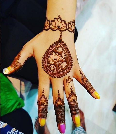 Karva Chauth Mehndii
