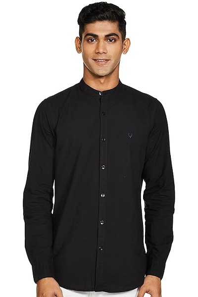 Black Shirt And White Pant Combination
