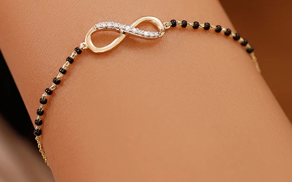 Infinity Hand Mangalsutra