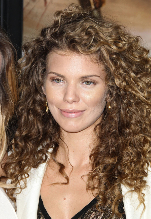 AnnaLynne McCord Curly hair