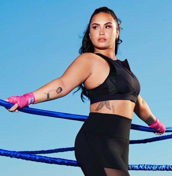 Demi Lovato Abs