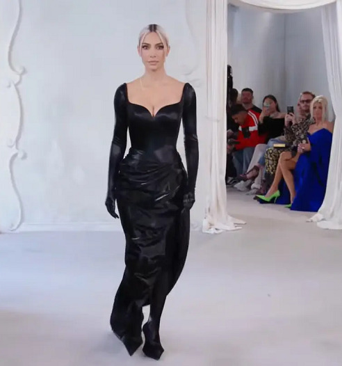 Kim Kardashian In Ramp Walk