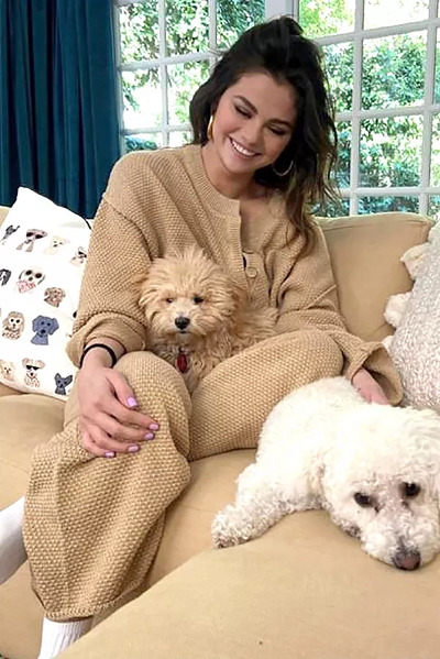 Selena Gomez Spending Time With Her Pets