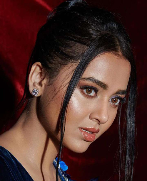 Tejasswi Prakash Huge Eyes