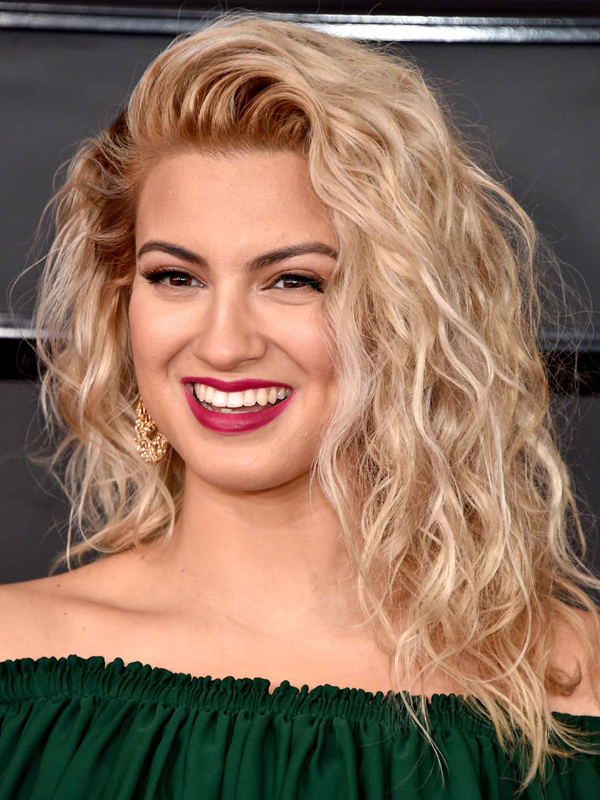 Tori Kelly Curly Hair