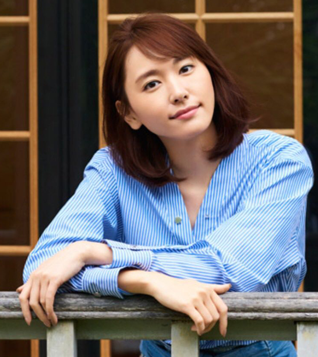 sexy Japanese actress images