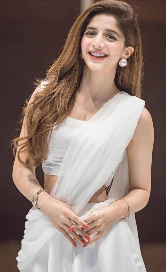 Best Pakistani Actress Mawra Hocane