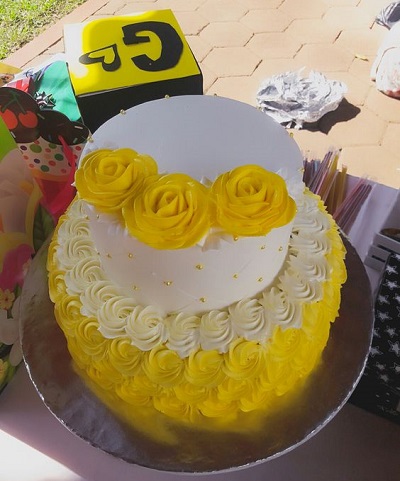 cake pineapple design 
