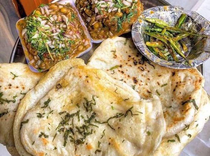 Chole Kulcha