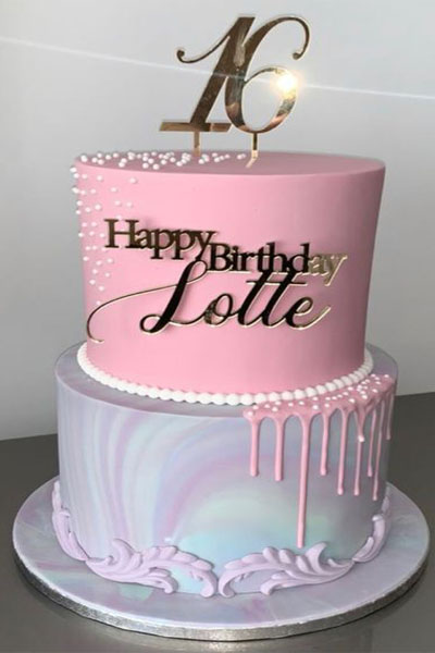 Beautiful 16 Cake Design
