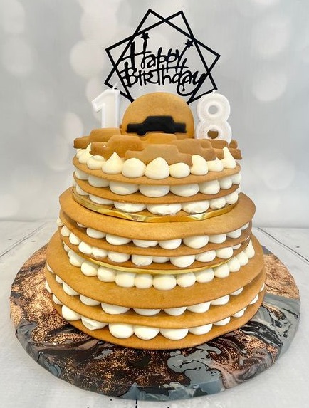 Biscuit And Cream Cake For 18th Birthday