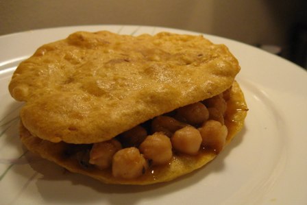 Chola Bhatura