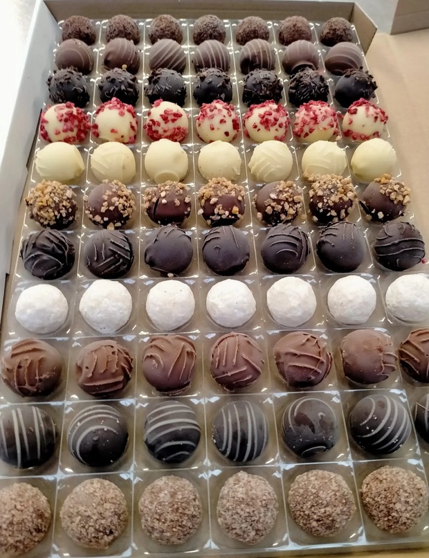Hand Rolled Chocolate Truffles