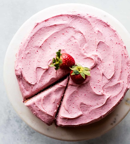 strawberry cake design 