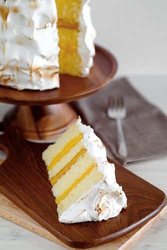 Beautiful happy anniversary cake