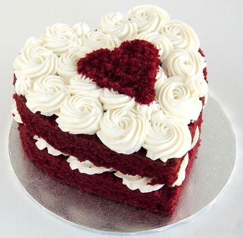 Nude Cake With Heart Design