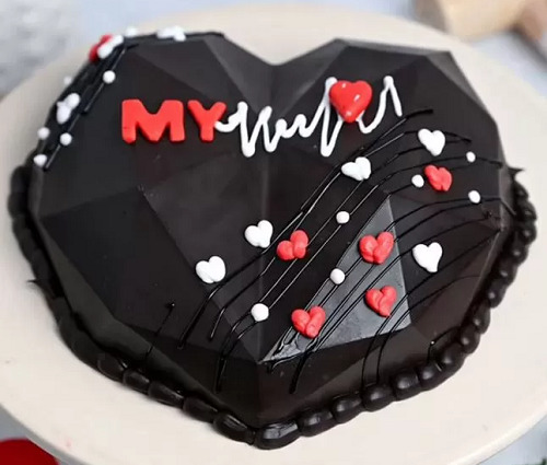 Pinata Cake Design For Husband's Birthday