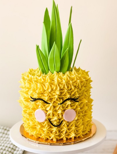 pineapple flavour cake design 