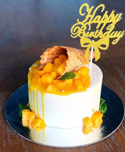 Simple Mango Fruit Cake Design