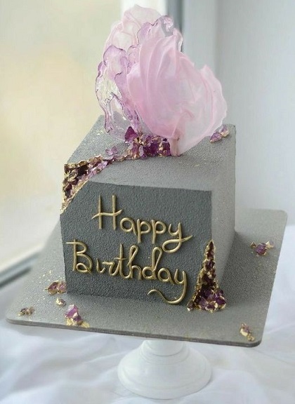 Small Square Shape Cake
