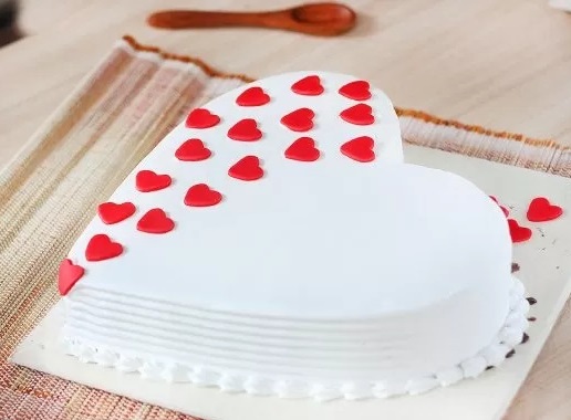 Vanilla Cake In Heart Shape