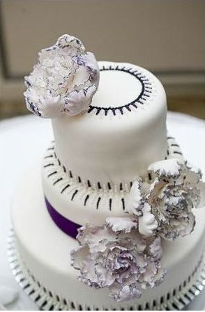 Latest Anniversary Cake Images