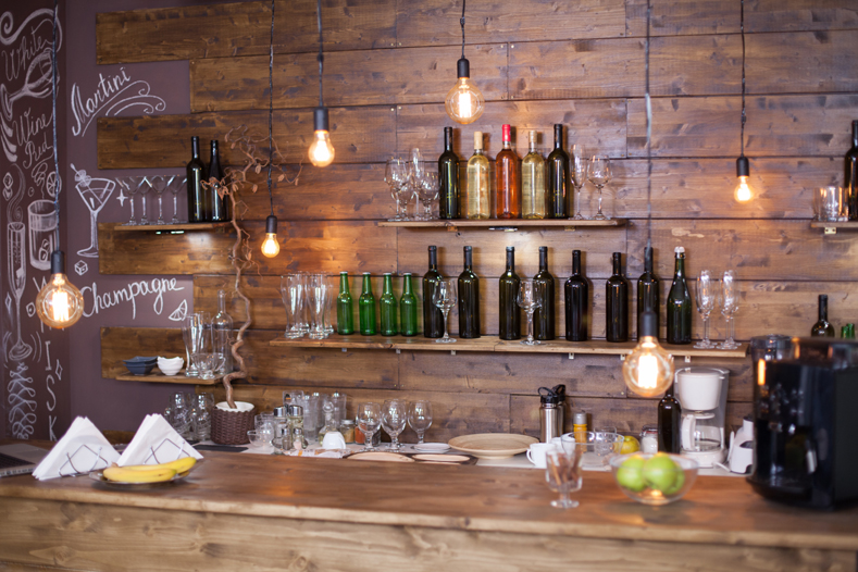 Vintage Home Bar Idea