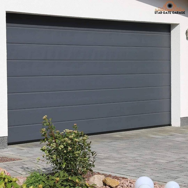 Minimal Garage Gate Design