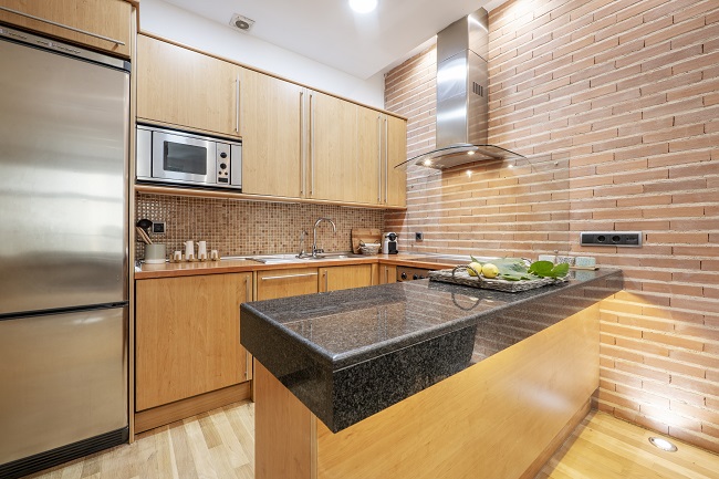 U-shaped Fitted Kitchen