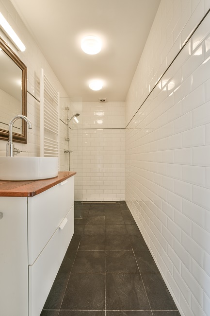 Clean Contrast Small Bathroom Ceiling Design