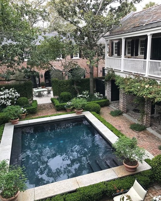 Courtyard Type Pool