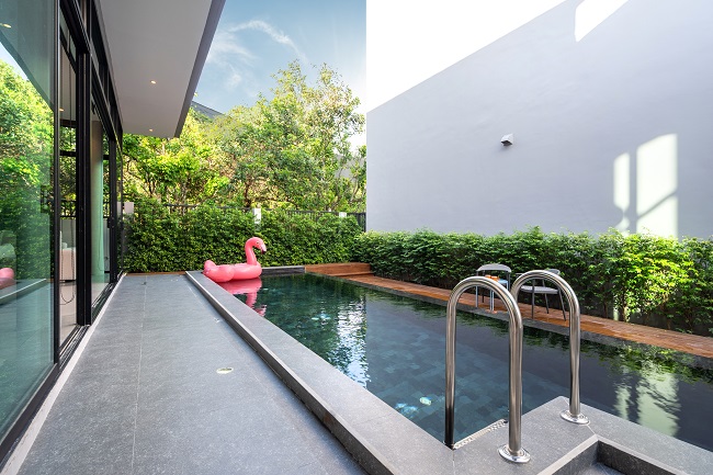Infinity Swimming Pool