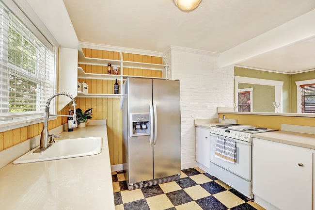 White U-shaped Kitchen Design