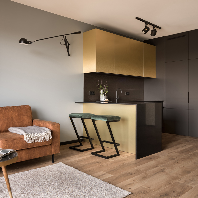 Small And Stylish Bar Design