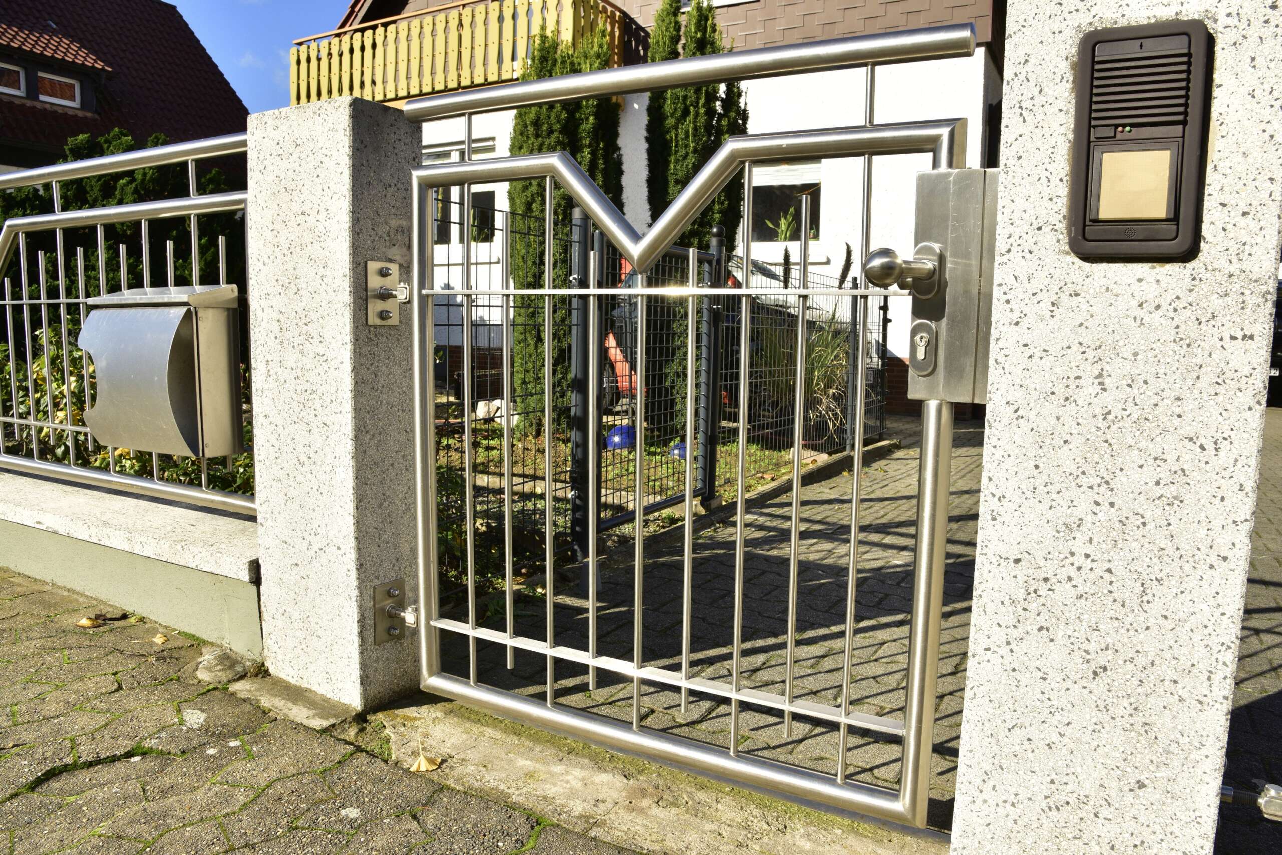 Gardens,door,of,high Grade,steel,along,the,road,in,front