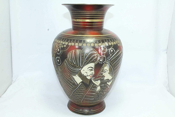 Artistic Vase Showpiece For The Living Room