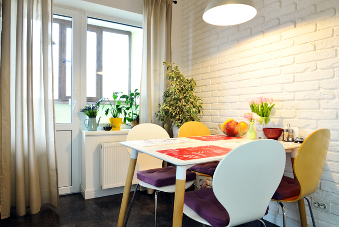 Small Elegant Dining Design