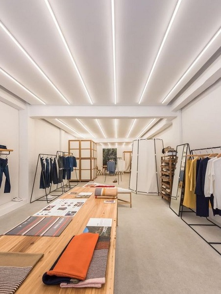 Readymade Cloth Shop Ceiling Design
