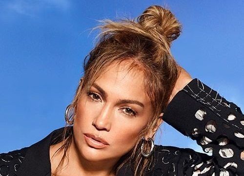 10 Latest Top Knot Bun Trends and Styling Ideas