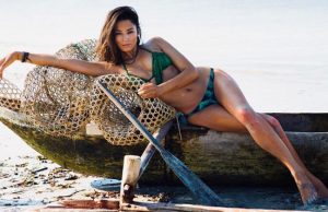 2025’s Bikini Models: 20 Hot Swimsuit Women Pics in Beach