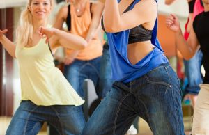 What is Zumba Dance Workout? And Its Benefits.
