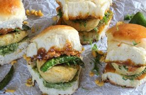 Mumbai Street Food Places: 10 Scrumptious Street Foods in Mumbai
