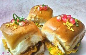 Street Foods in Ahmedabad: 10 Best Gujarati Street Foods to Try