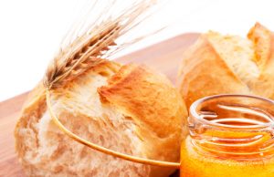 5 Simple Homemade Bread Recipes and How to Make Them Easily?